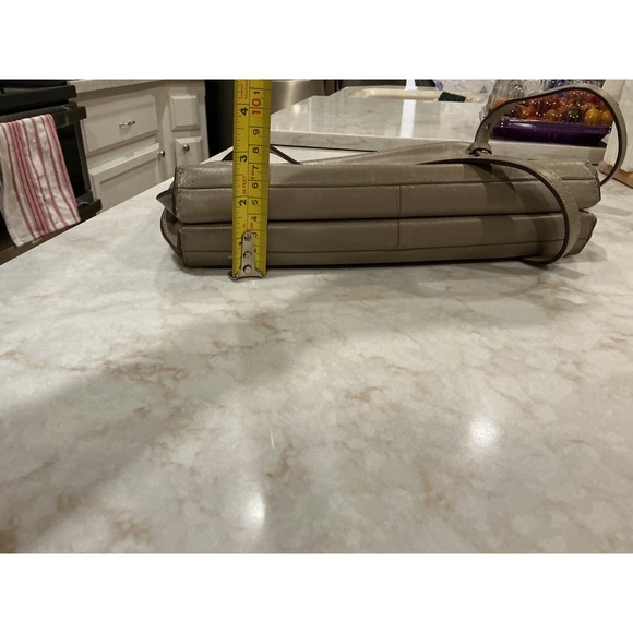 Banana Republic Crossbody Bag Taupe Leather Purse Zip Top Everyday Handbag - Picture 8 of 15